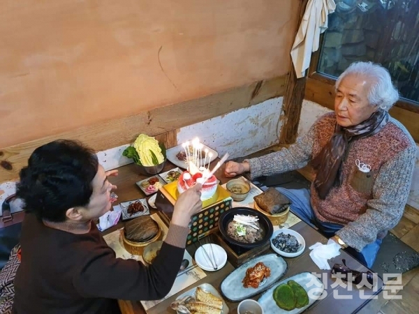 아내의 67번째 생일에 나눈 감동적인 부부이야기 주인공 남편 김종규
